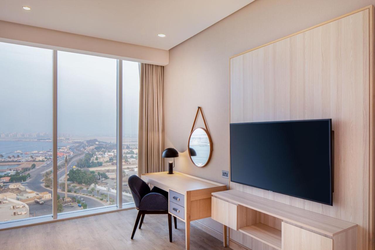 Four Points By Sheraton Jeddah Corniche Exterior photo