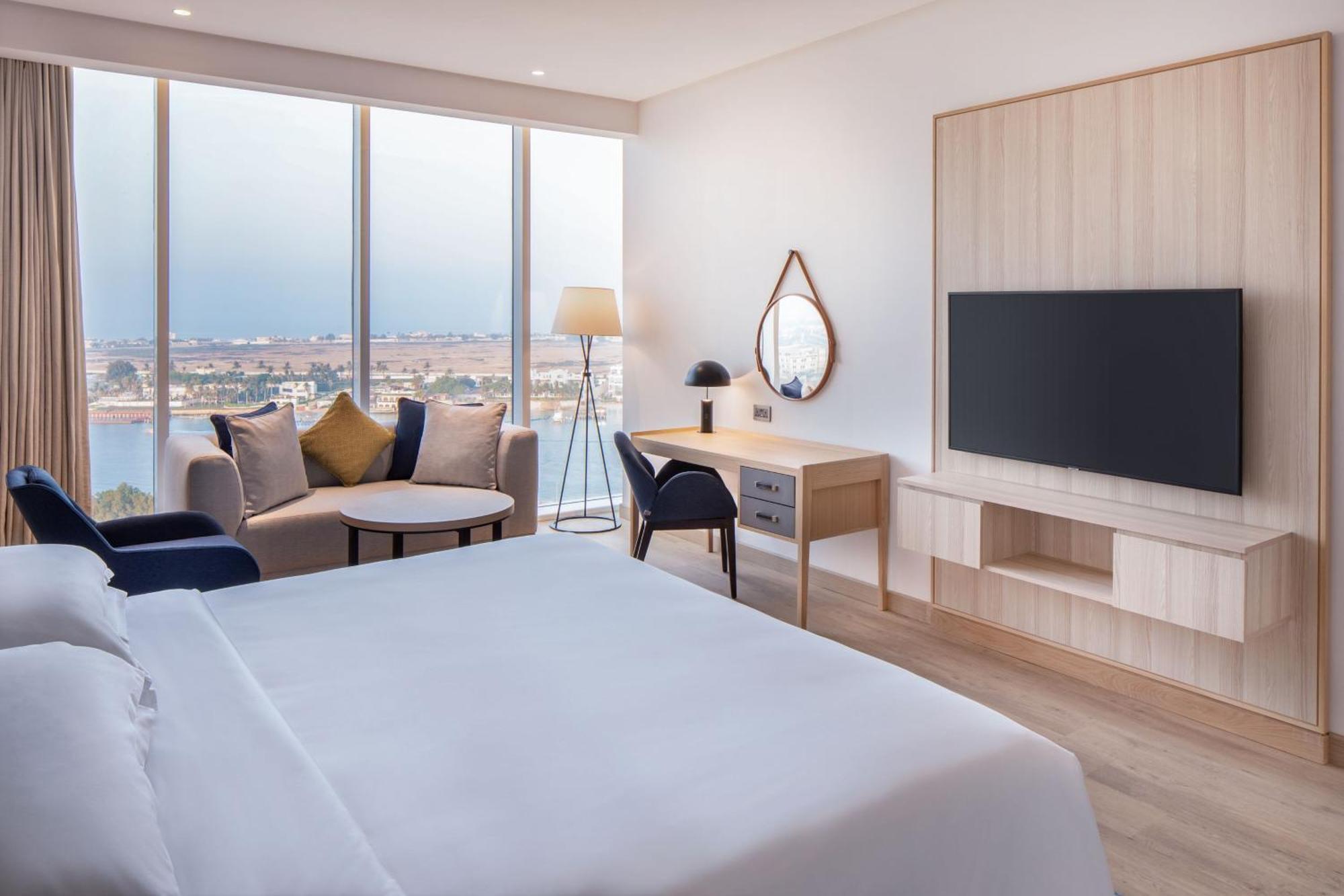 Four Points By Sheraton Jeddah Corniche Exterior photo