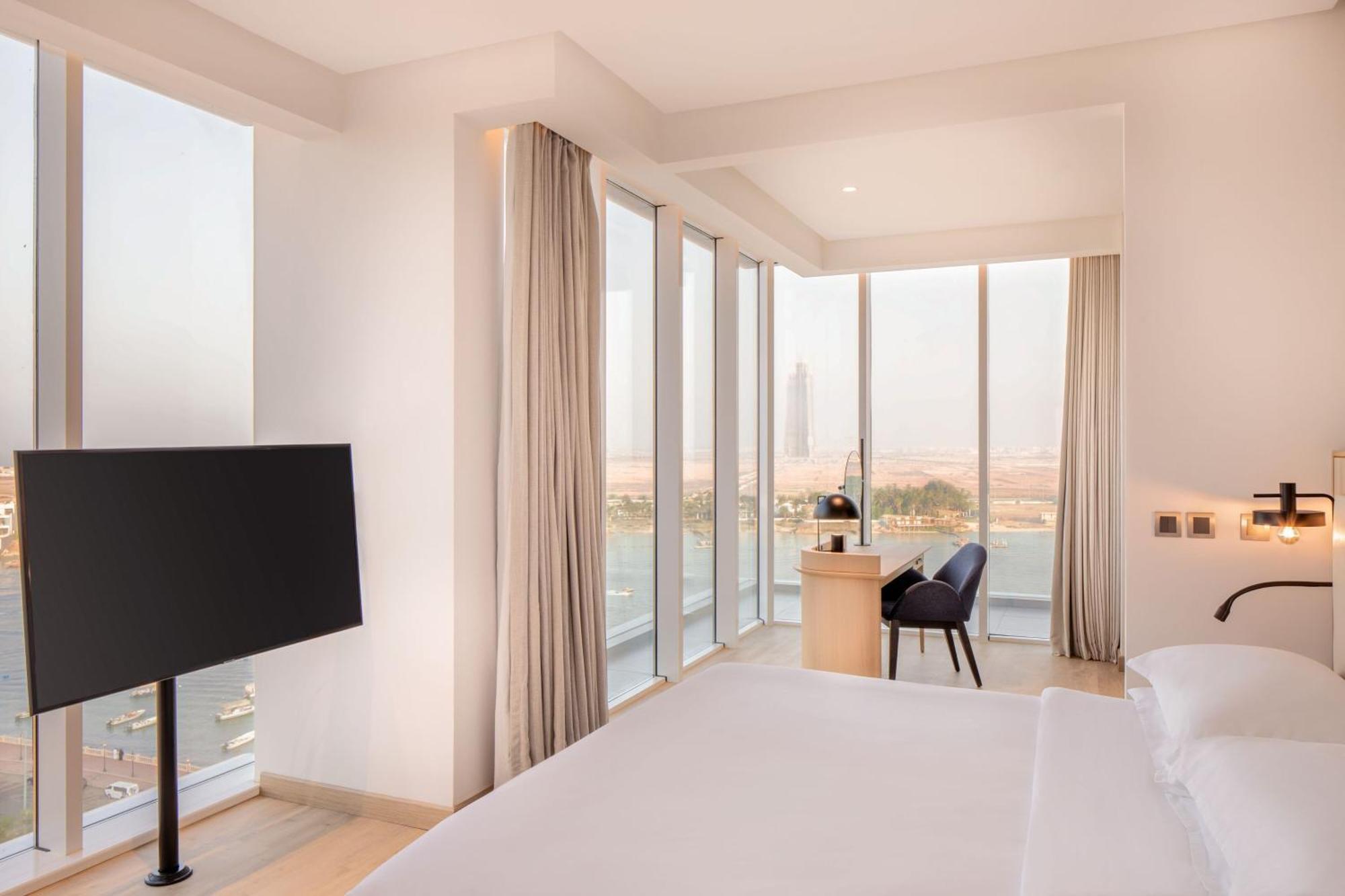 Four Points By Sheraton Jeddah Corniche Exterior photo
