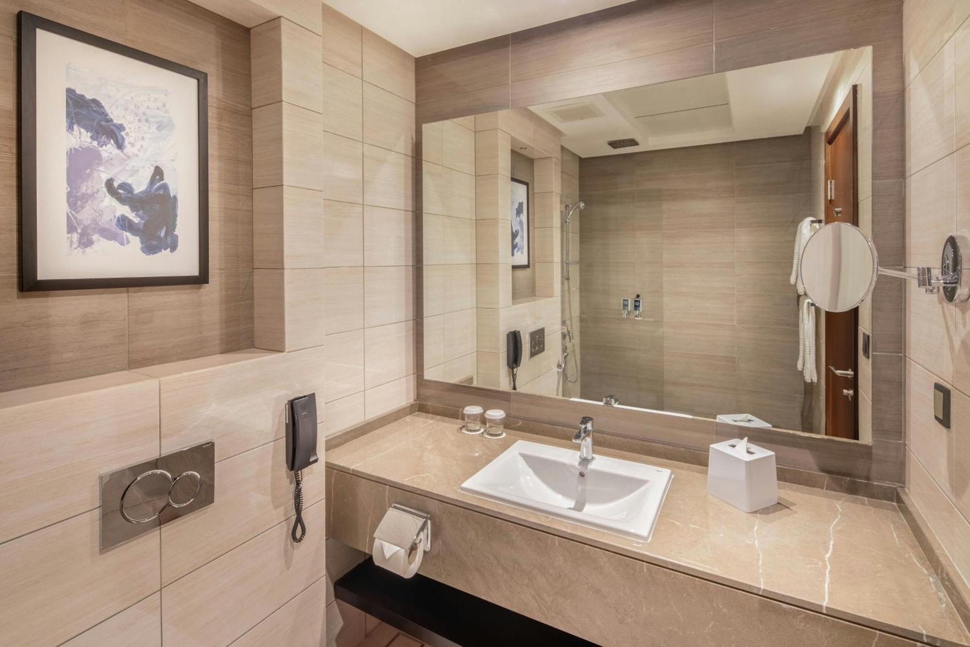 Four Points By Sheraton Jeddah Corniche Exterior photo