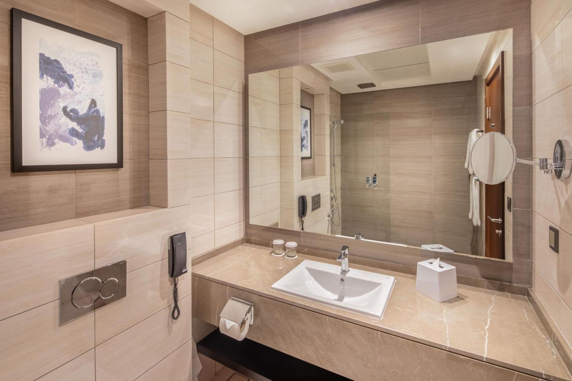 Four Points By Sheraton Jeddah Corniche Exterior photo